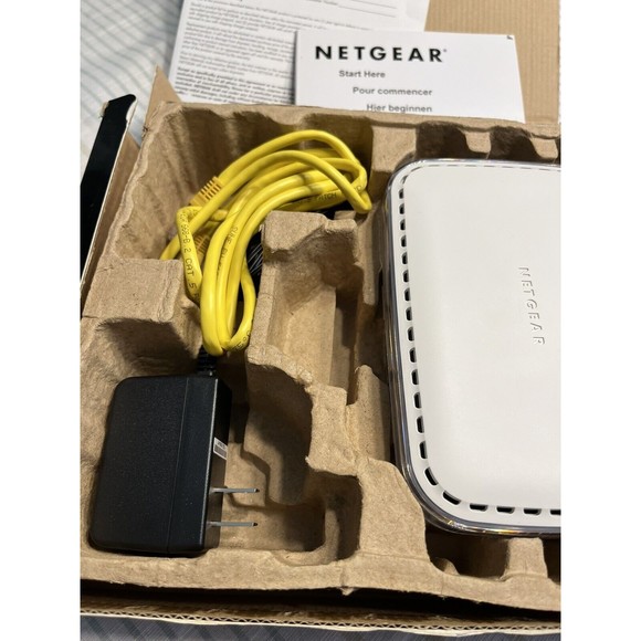 Netgear Wireless Router  WGT624 108 Mbps Wireless Router - Picture 2 of 12